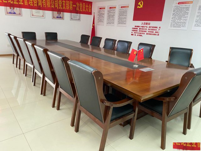 合肥瑶海区老板桌椅回收会议桌椅回收沙发工位回收