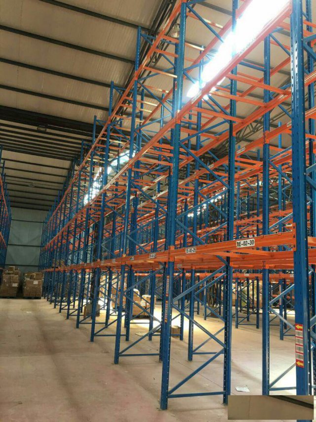 二手中型货架回收，回收仓储货架联系电话，货架回收