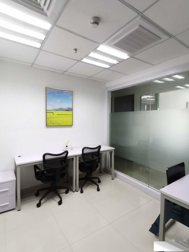 可办特殊证件的共享办公室，拎包入驻【金融街华凯大厦】
