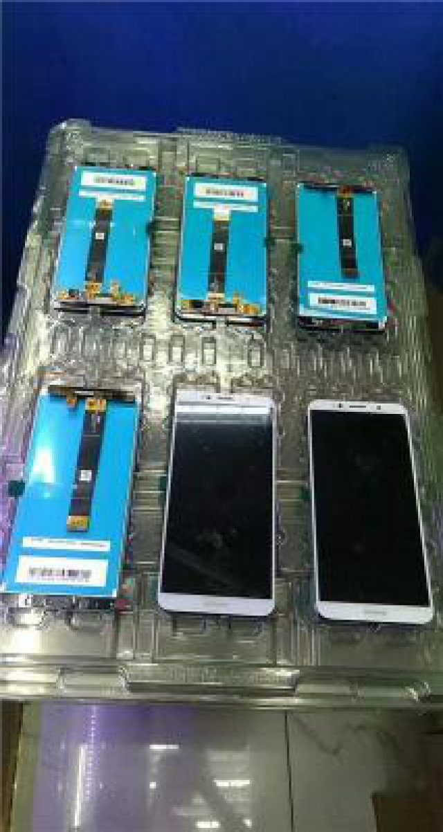 武汉专业回收手机液晶屏回收手机液晶总成