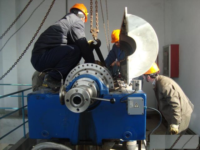 离心脱水机4台设备维护大修包