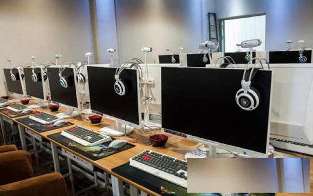 苏州公司电脑回收苏州大量笔记本电脑回收苏州笔记本电脑回收