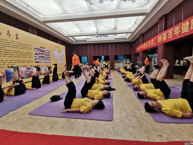 洗髓功养生十二个动作