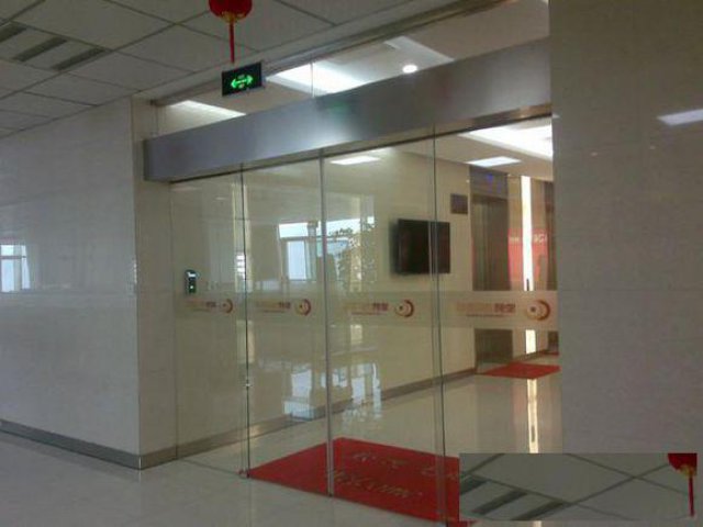 西安推拉玻璃门，地弹门维修安装