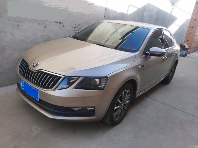 牛牛包车服务（旅游、接机等承包服务）