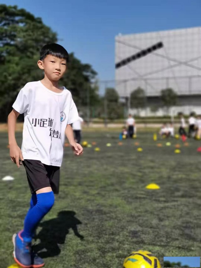 东莞市大岭山镇青少儿足球训练营