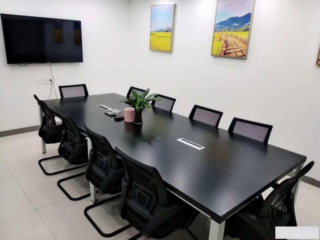 1380租鸿福路精装拎包入驻办公室，草根也能高大上