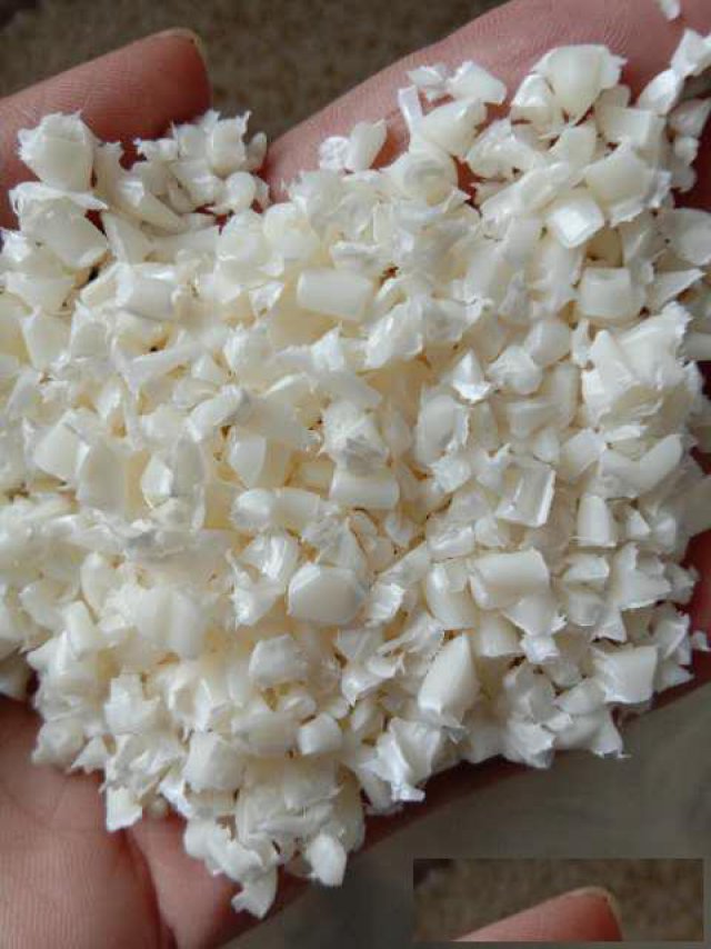 全国回收各种塑胶原料、水口料、破碎料