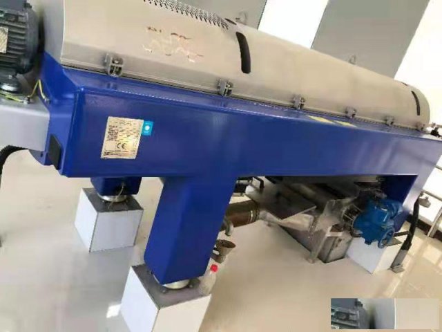 阿法拉伐分离机维护三台设备