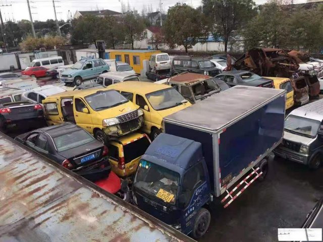成都高价回收车，事故车回收，报废车回收，水淹车回收