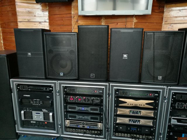 点歌机音箱话筒批发KTV设备齐全