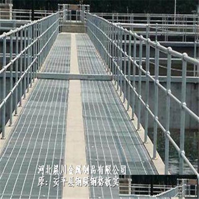 机械工程平台球形立柱-镀锌球接立柱栏杆