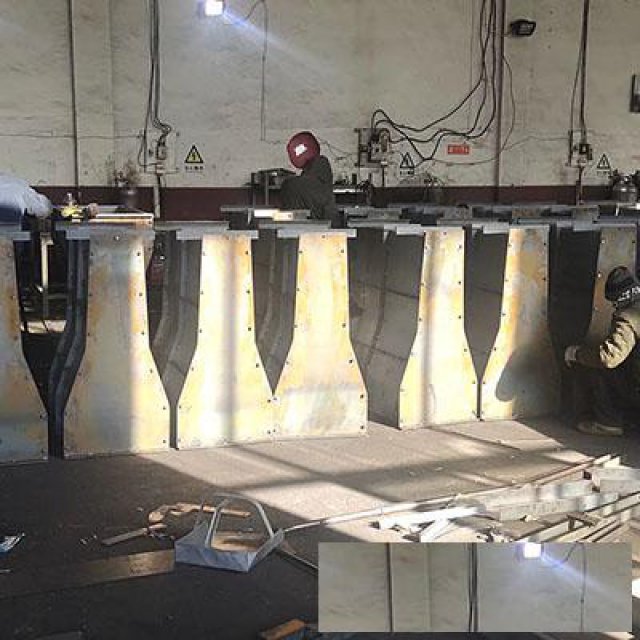 道路隔离墩模具隔离墩铁模具出厂价格