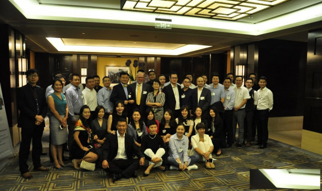 强大源于内心的坚定人大女王金融硕士是你坚定的堡垒