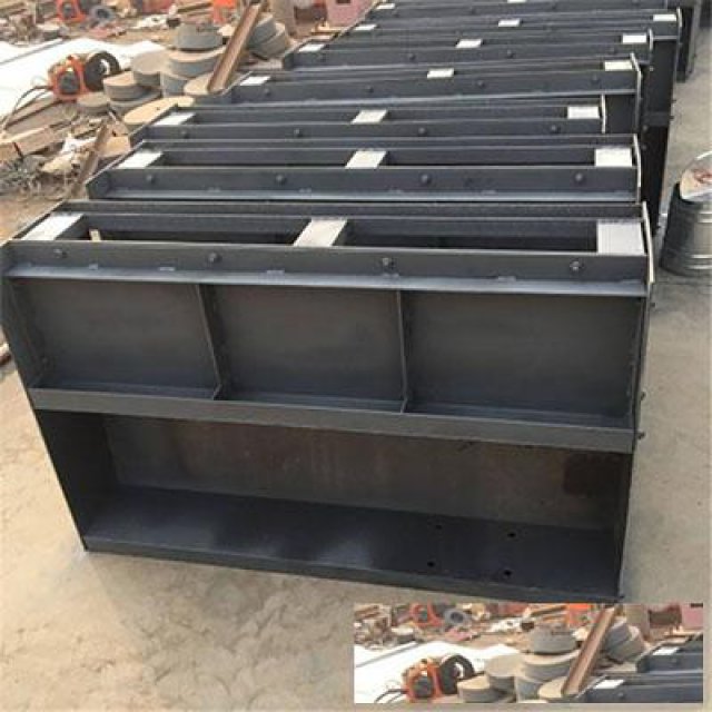 鑫译德高铁遮板模具价格铁路遮板模具定制