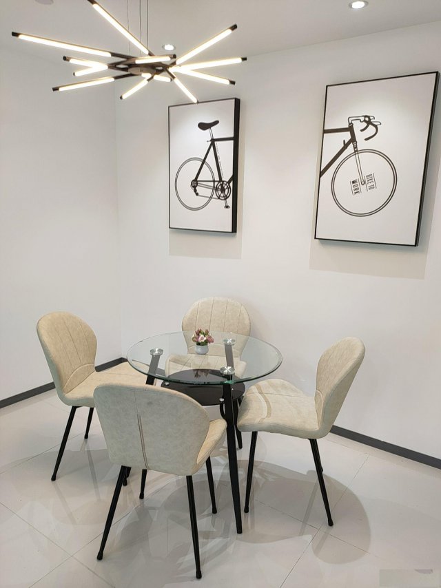 小面积办公室精装修桌椅空调宽带都有市中心地段好拎包办公