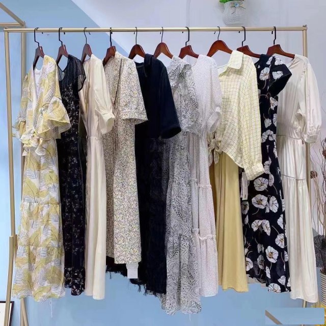 品牌女装折扣一手货源女装品牌折扣一手货源尾货货源服装走份批发