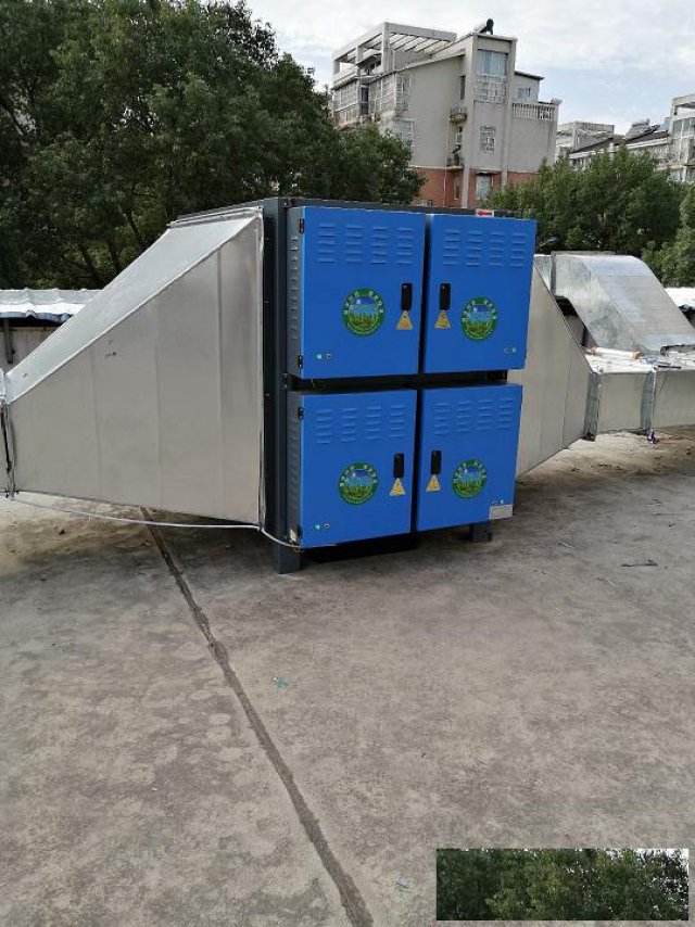 成都厨房油烟净化器，成都餐饮油烟净化器安装