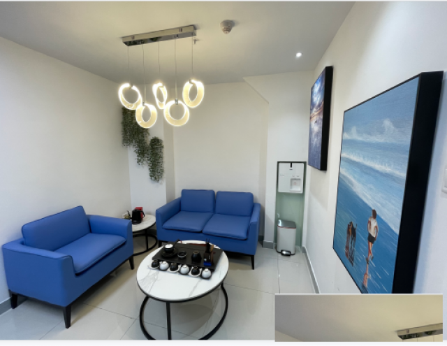 2人办公，拎包入驻市政府旁边精装共享办公室