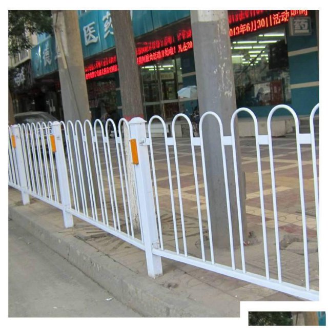 道路使用隔离护栏市政护栏京式护栏