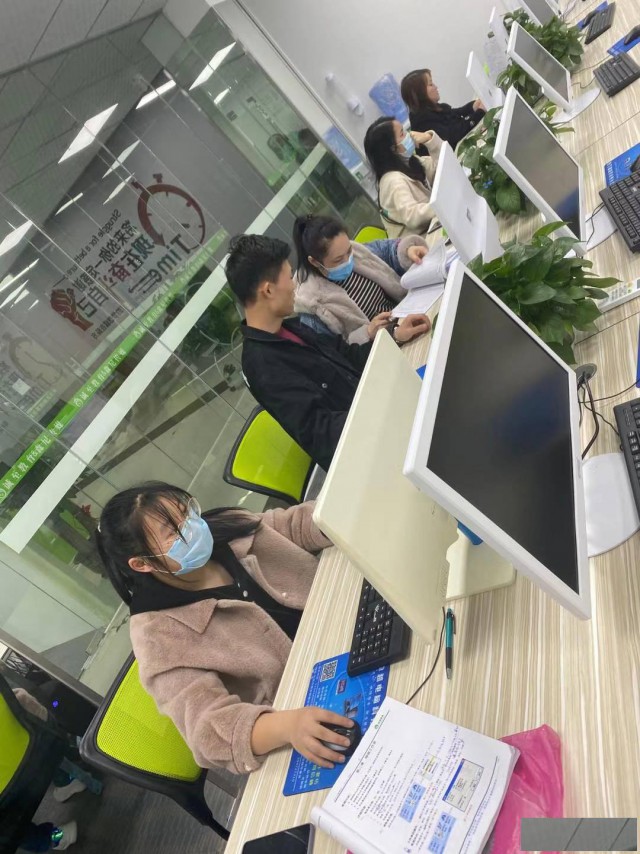 东莞寮步学平面设计ps软件广告设计培训