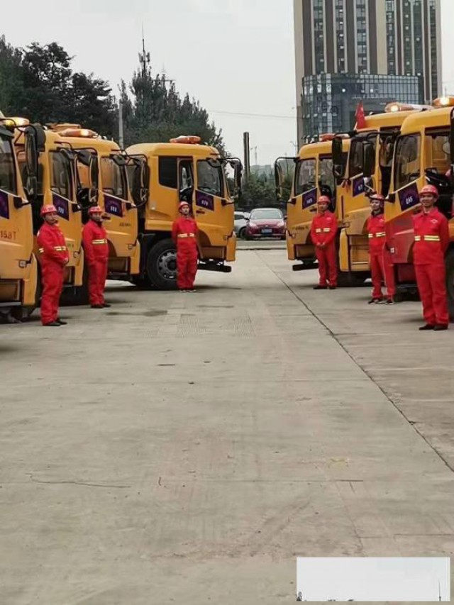 正规公司丽江专车抽淤泥污水粪便管道清淤管道清洗管道检测