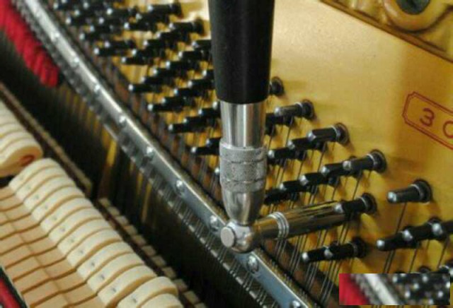 钢琴调音师调律维修理上门服务三角立式专业整音调琴