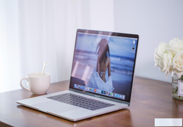 上海收购旧电脑-笔记本电脑收购价格实在