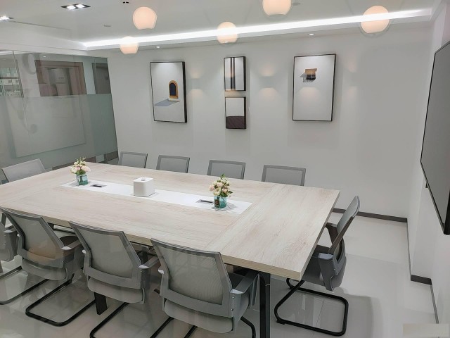 市中心地段好位置佳形象好，人气旺，办公氛围好