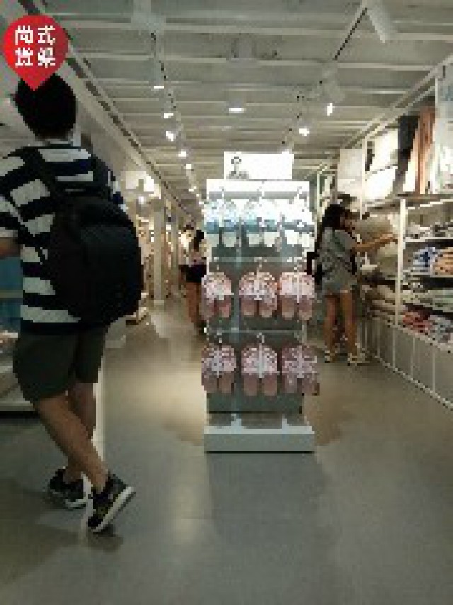 母婴店单立柱边柜展示架厂家现货出售名创优品货架