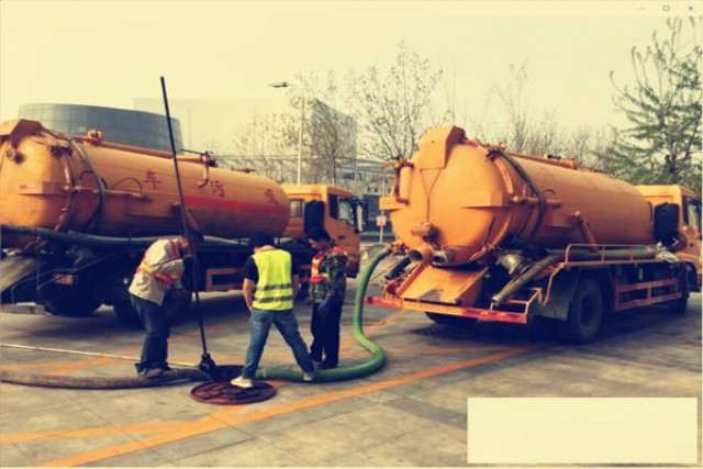 富民抽淤泥抽污水抽粪管道疏通管道清洗市政管道清淤小区管网清淤