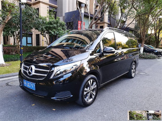 上海租奔驰V级商务车带司机租车奔驰威霆商务包车