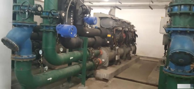 上海回收冷冻机，回收空调压缩机，中央空调冷水机组回收