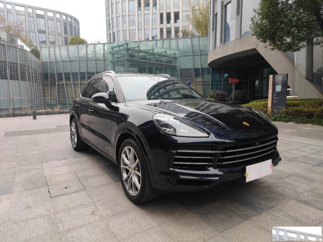 上海租保时捷卡宴自驾出租豪华车租赁租车公司