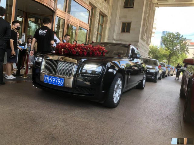 上海租婚车婚礼租车婚车租赁劳斯莱斯幻影包车