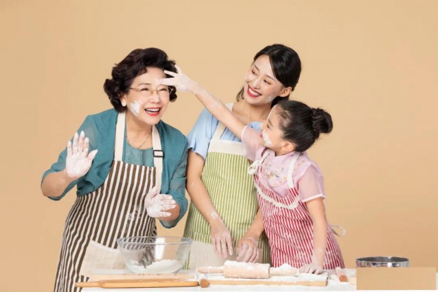 大兴区黄村急需白班育儿嫂不做家务有爱心联系爱侬远大路店