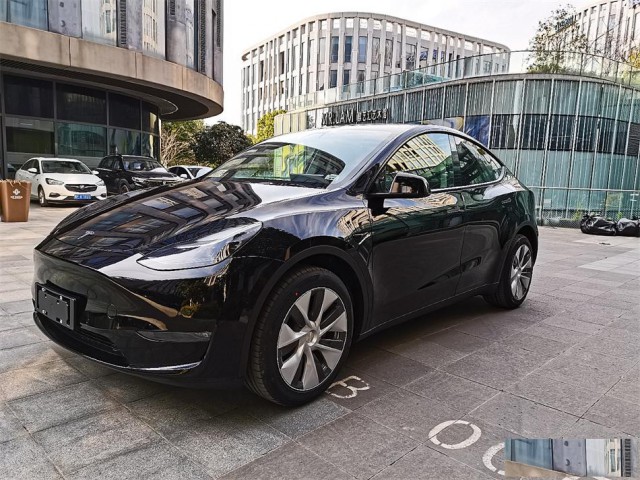 上海特斯拉modely出租包月租车包年租车带司机租车