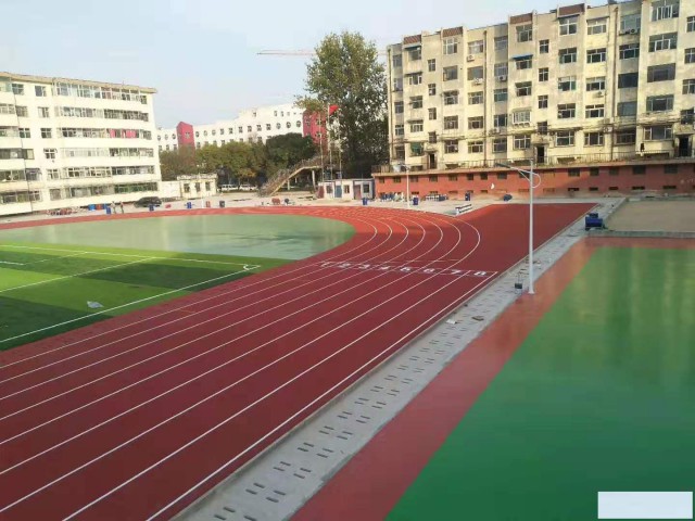 金格体育承接西安中小学塑胶跑道施工