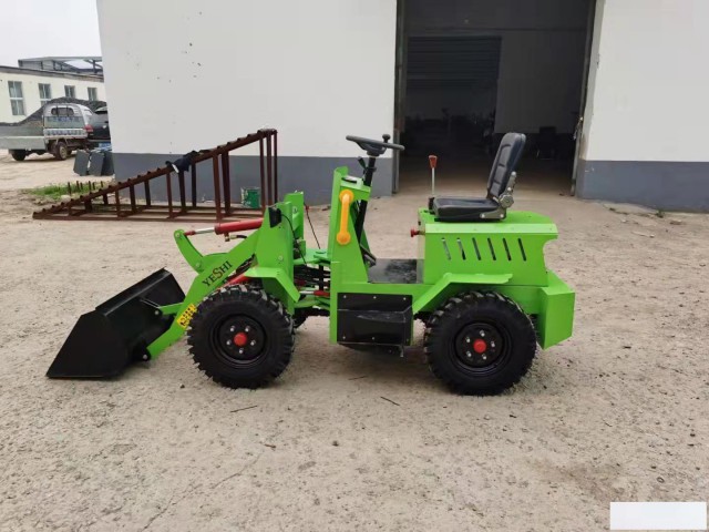 电动铲车四驱小型装载机农用养殖清粪抓草机