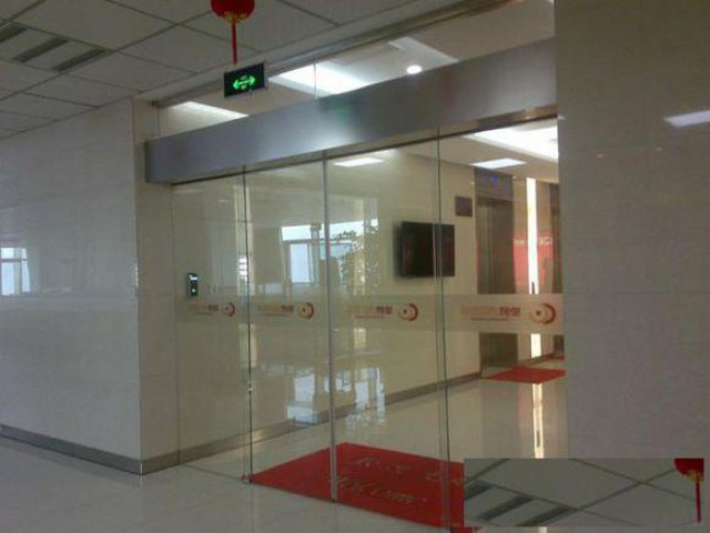 西安安装维修玻璃门，感应门