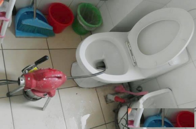 太原长风东街24小时下水道疏通师傅电话号码