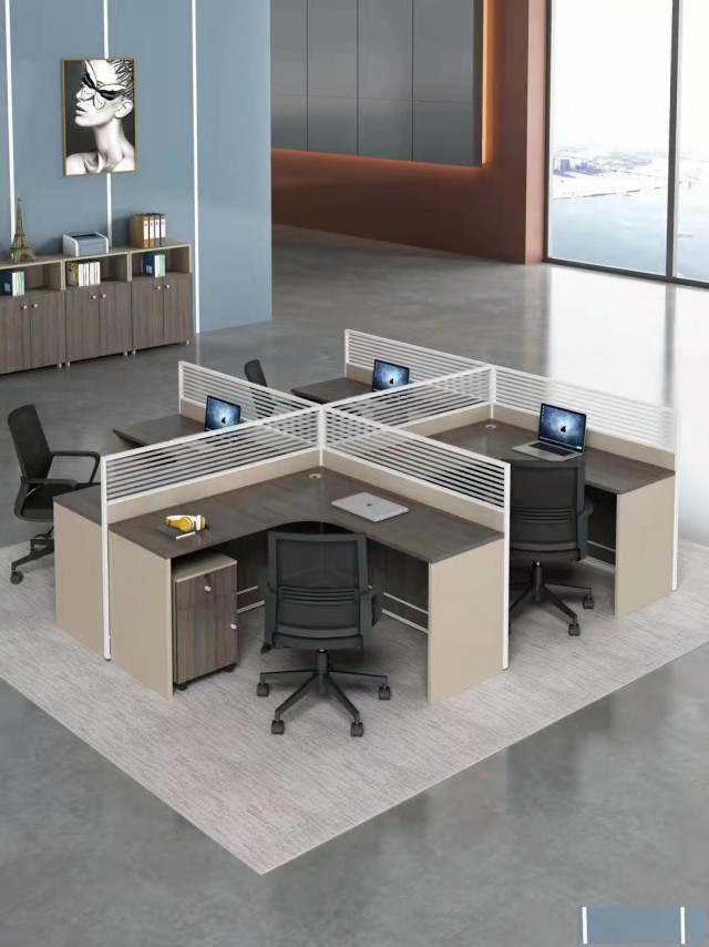 临汾厂家出售四人位连体办公室桌椅仿木纹电脑桌