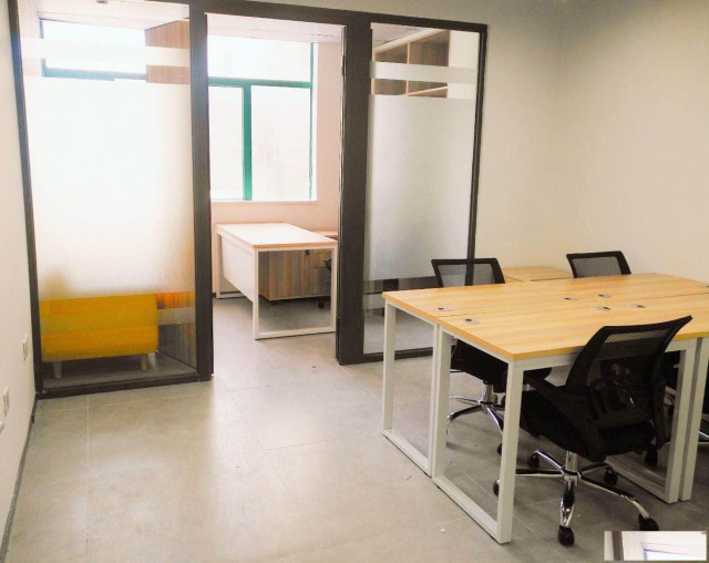 西乡流塘精装办公室卡位出租配地址注册家私空调即租即用