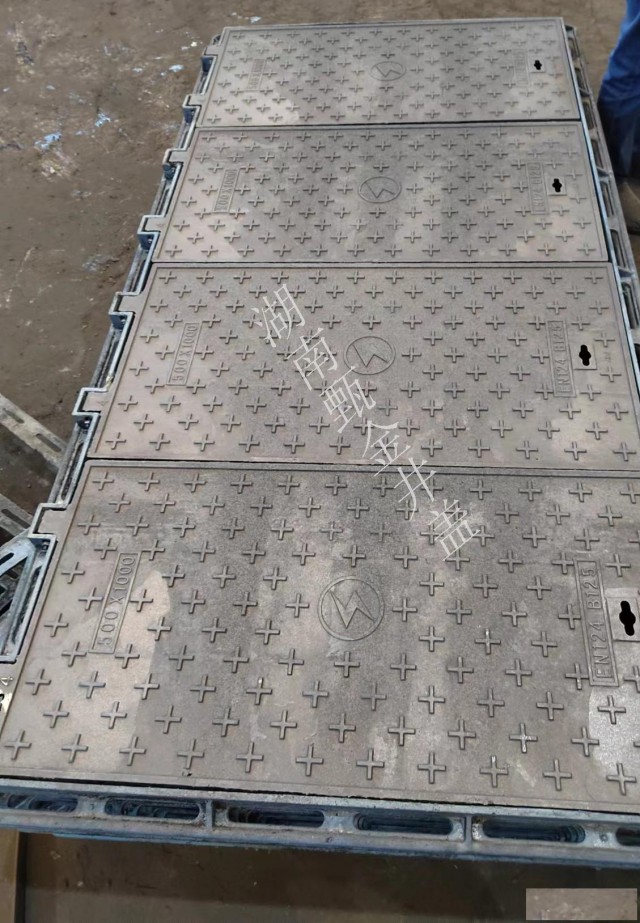 球墨铸铁井盖厂家_库存多_发货快