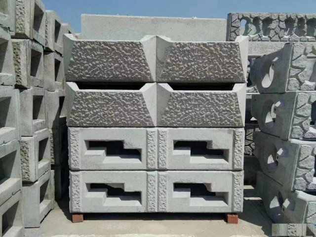 铁锐建材生产植草式鱼巢式生态护坡促进环保生态的形成