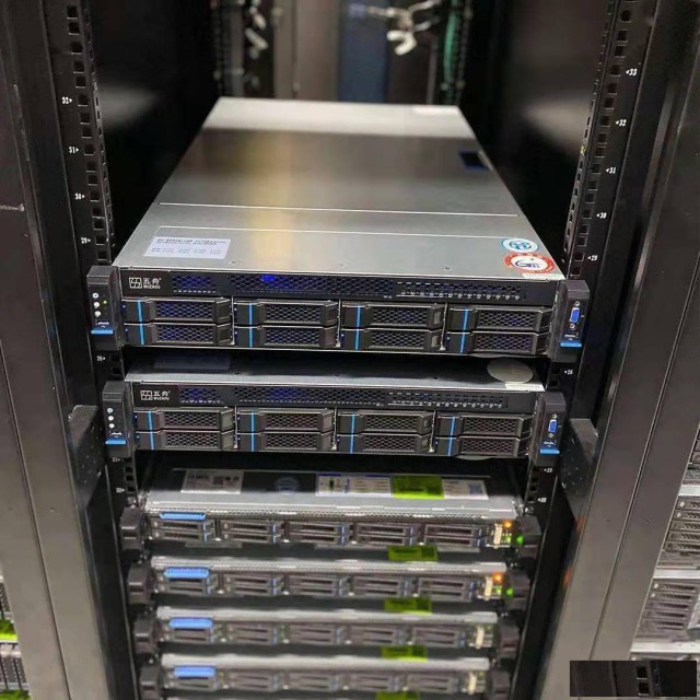 长期回收服务器硬盘台式机笔记本交换机内存等配件