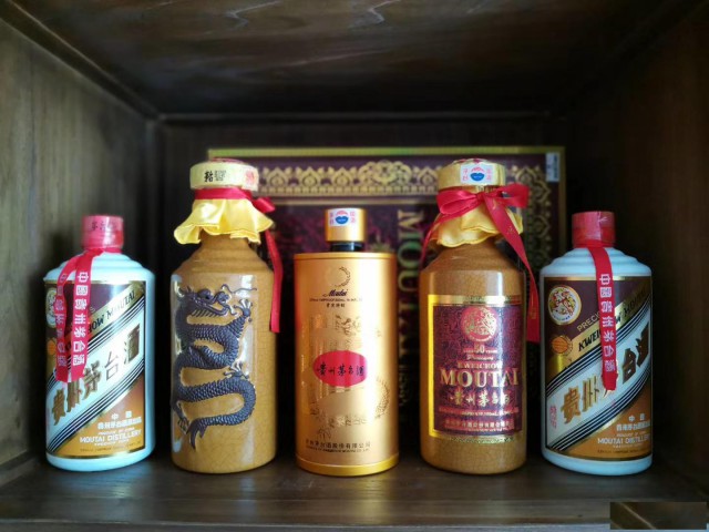 邢台回收陈年茅台的名酒店，邢台回收鉴定剑南春