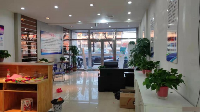 特佳铺编号22124运河区新华路人民公园正门附近临街门市出租