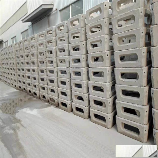 铁锐预制生态框格护坡混凝土材质美化环境