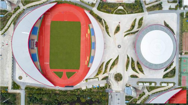 新国标塑胶跑道的报价是多少？